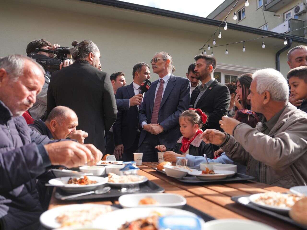 Bir lokanta, birkaç karavan, binlerce tabak: Etimesgut’ta dayanışma hikâyesi 2